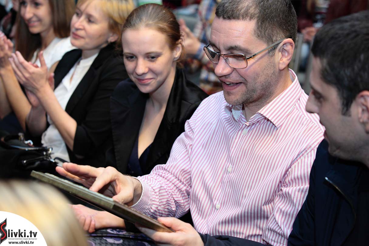Організація конференції UEA 2011-12-13 25 18 8