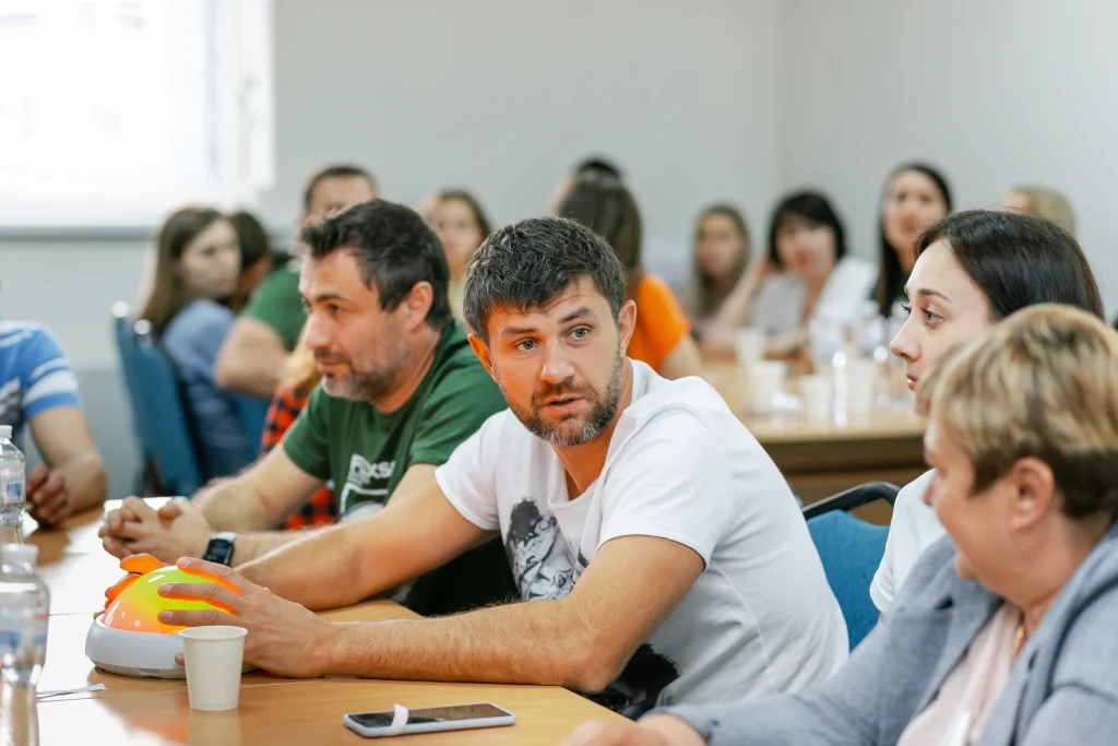 Брейн-ринг тимбілдинг Київ — учасники відповідають на питання